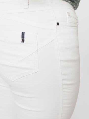 Coupe slim Pantalon 'Rafia' Persona by Marina Rinaldi en blanc