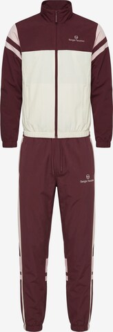 Completo per l'allenamento di Sergio Tacchini in lilla: frontale