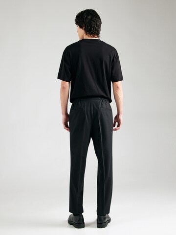 HUGO Regular Pleated Pants in Black