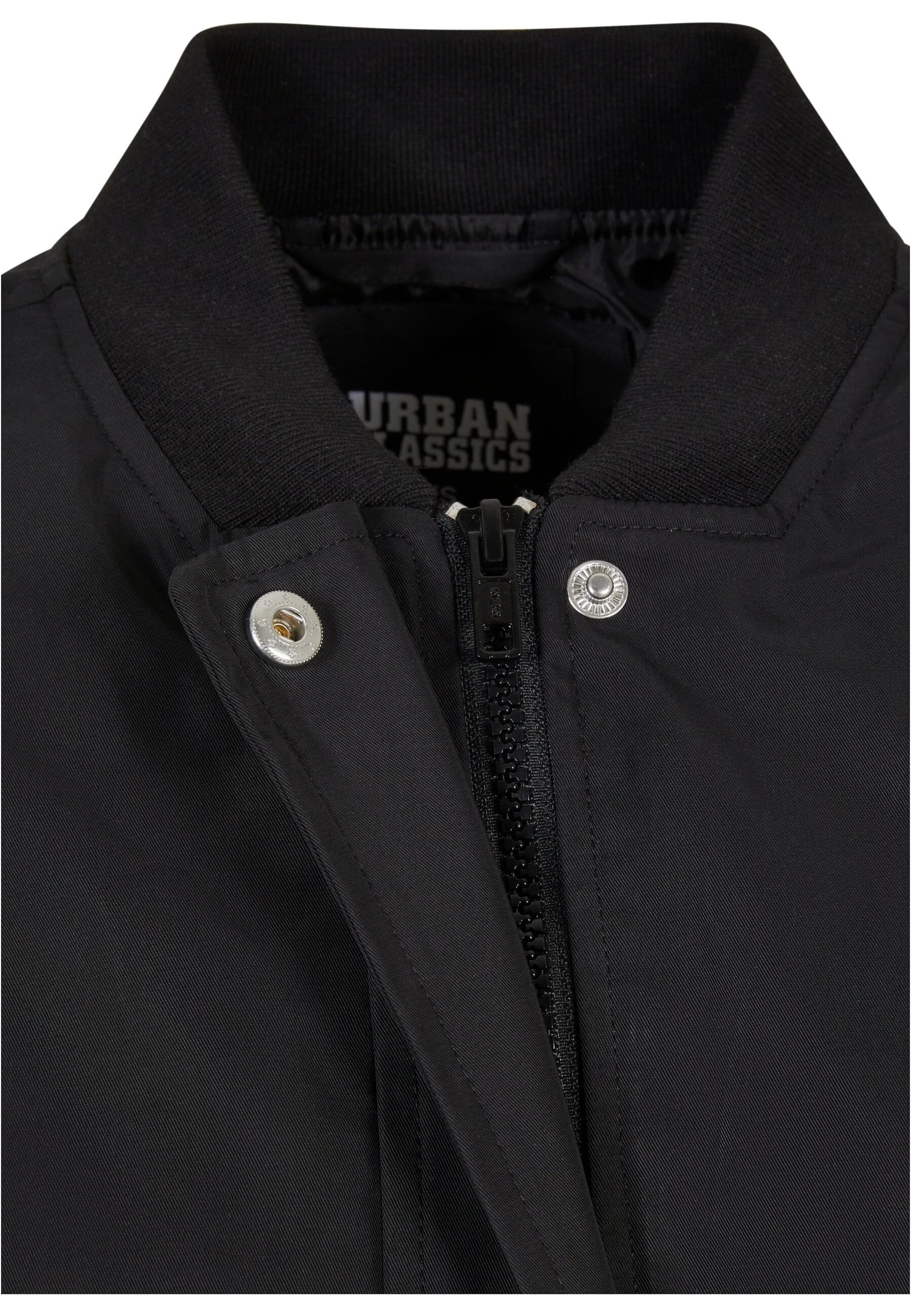 Giacca di mezza stagione di Urban Classics in nero