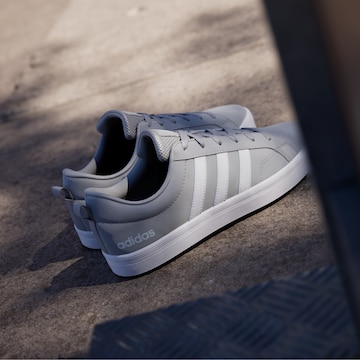 Baskets basses 'VS Pace 2.0' ADIDAS SPORTSWEAR en gris