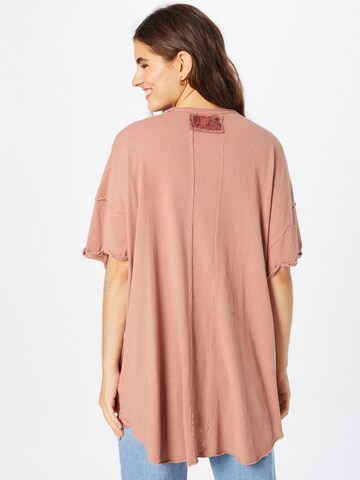 Free People Oversized Shirt 'TAKE IT EASY' in Pink