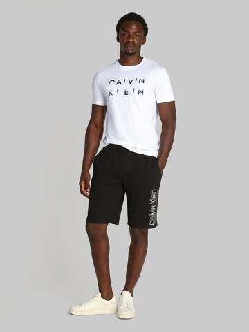 Calvin Klein Тениска в бяло