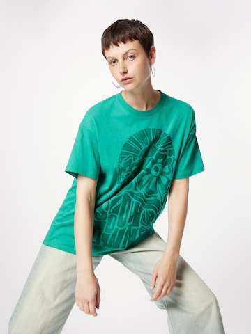 HOLLISTER T-shirt 'DAD' i grön: framsida