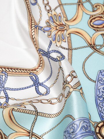 MayTree Scarf in Blue