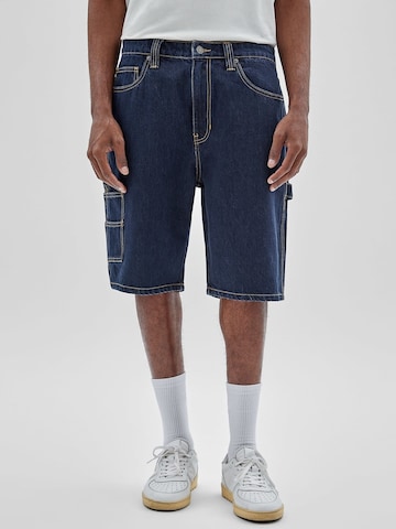 GUESS Regular Shorts 'Carpenter' in Blau: predná strana