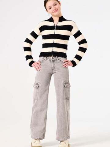 GARCIA Knit cardigan in Black: front
