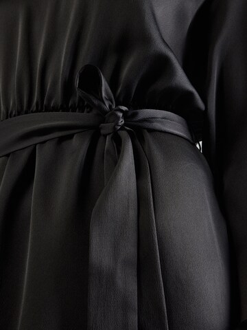 ABOUT YOU Kleid 'Falda' in Schwarz