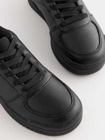 Sneaker di Next in nero
