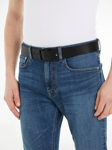 TOMMY HILFIGER Pasek w kolorze czarny: przód