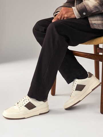 Sneaker bassa di Next in bianco