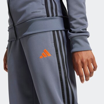 ADIDAS PERFORMANCE Treenipuku 'TIRO' värissä harmaa