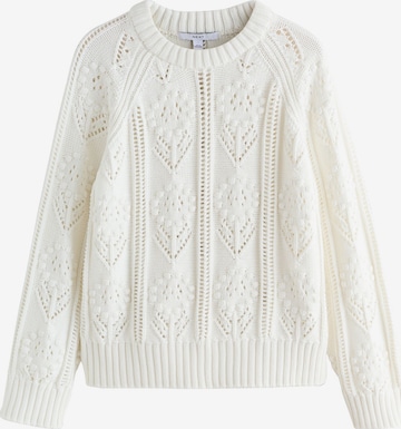 Pulover de la Next pe alb: față