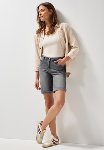 CECIL Regular Shorts in Grau