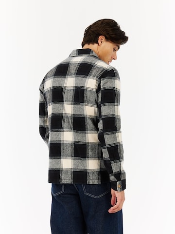 PROTEST Regular Fit Übergangsjacke 'PRTLunder' in Schwarz