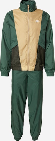 Nike Sportswear Костюм для бега 'CLUB' в Зеленый: спереди