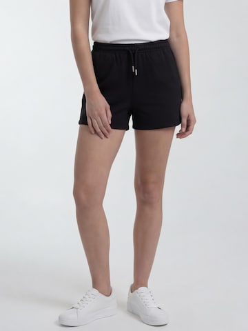 Antargo Regular Pants in Black: front