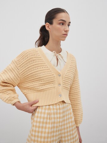 EDITED Knit cardigan 'Callie' in Beige