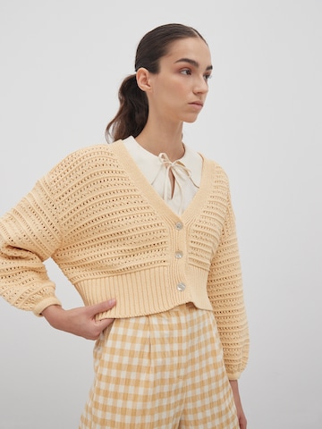 EDITED Knit Cardigan 'Callie' in Beige