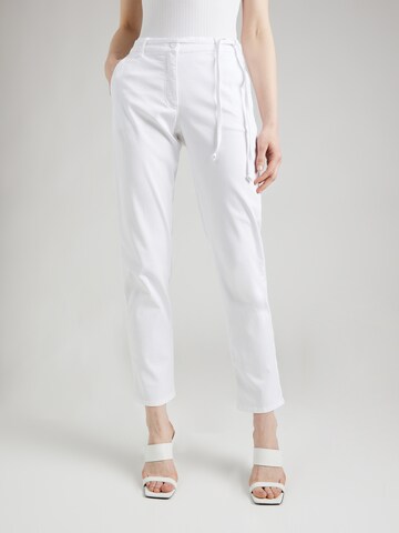 GERRY WEBER Slim fit Chino trousers in White: front