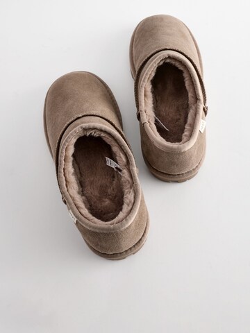 Pantoufle Next en marron