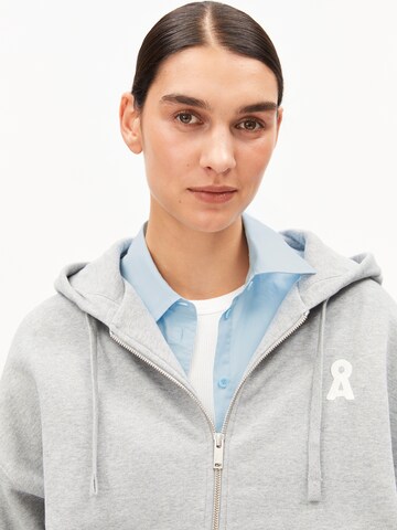 ARMEDANGELS Zip-Up Hoodie in Grey