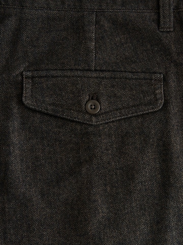 Next - Regular Calças com pregas em castanho