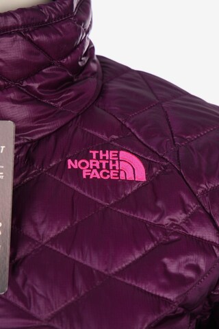 THE NORTH FACE Jacket & Coat in XS in Purple
