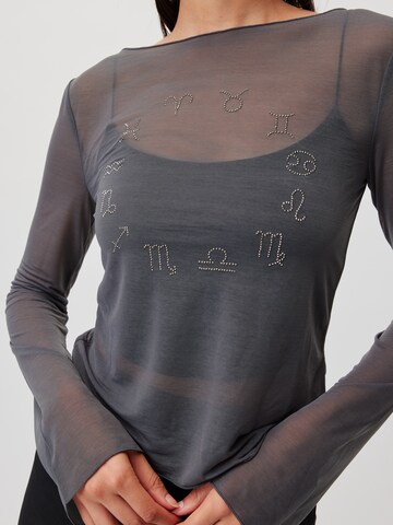 Maglietta 'Cosima' di LeGer by Lena Gercke in grigio