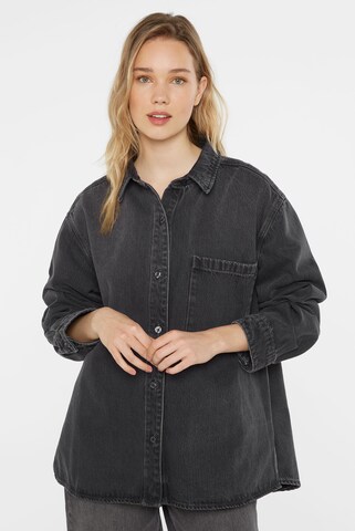 SENSES.THE LABEL Blouse in Grey: front