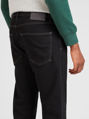 ESPRIT Regular Jeans in Zwart