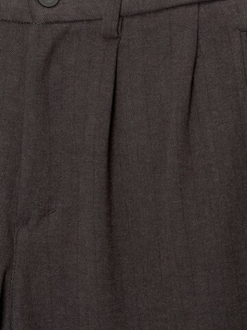 Pull&Bear Loose fit Pleat-front trousers in Grey