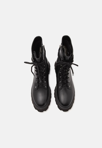 MICHAEL Michael Kors - Botim com fivela 'CALEB' em preto