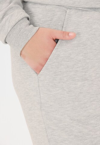 Q by Endurance Loosefit Sportbroek in Grijs