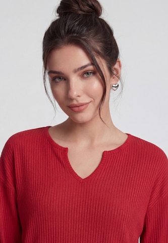 faina Shirt in Red