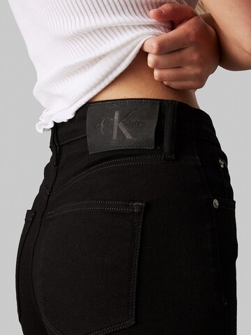 Calvin Klein Jeans Flared Jeans in Schwarz
