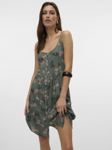 Robe-chemise 'VMBumpy' VERO MODA en vert