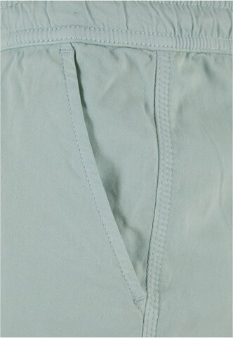 Urban Classics Regular Pants in Green