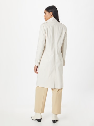DRYKORN Ανοιξιάτικο και φθινοπωρινό παλτό 'HARLESTON' σε λευκό