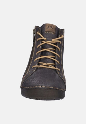 JOSEF SEIBEL Ankle Boots in Grey