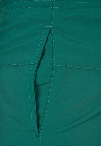 Shorts de bain Urban Classics en vert