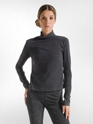 DEHA Shirt in Zwart: voorkant