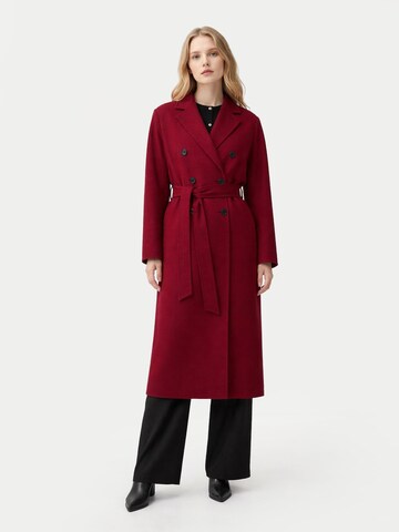 GOBI Cashmere Overgangsfrakke 'Women’s Double-Breasted Cashmere Coat' i rød: forside