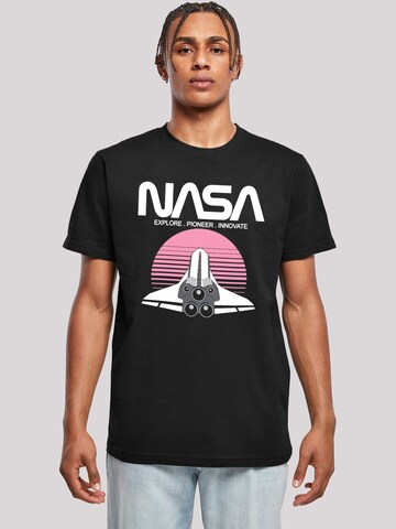 F4NT4STIC T-Shirt 'NASA Space Shuttle Sunset' in Schwarz: Vorderseite