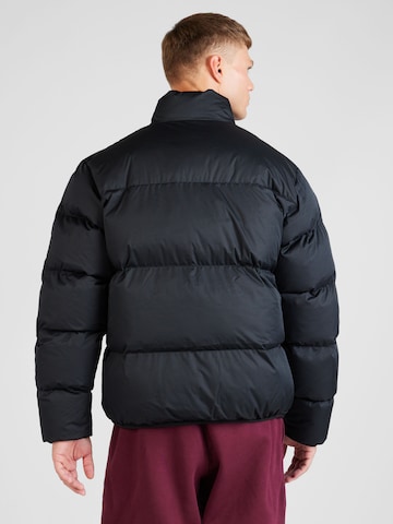 Nike Sportswear Winterjacke 'Club' in Schwarz