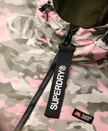 Superdry Tussenmantel in Roze