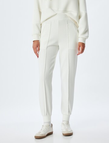 Koton Tapered Broek in Wit: voorkant