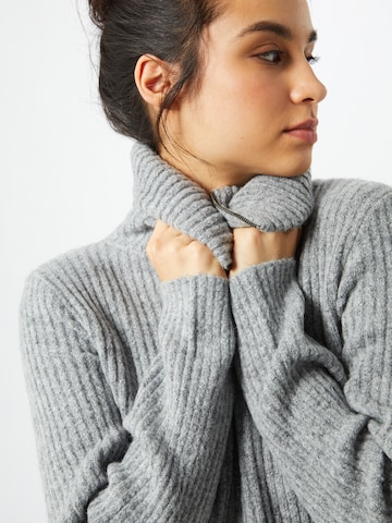 Pullover 'Rachel' di OBJECT in grigio