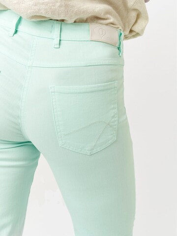 TONI Slimfit Jeans 'Liv' in Grün