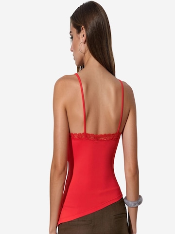 Busem Top 'Tanktops & Camis' in Rood
